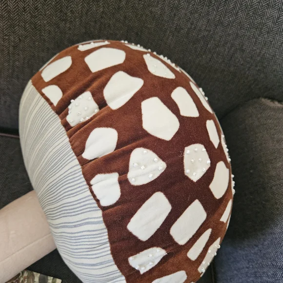Mushroom Shaped Pillow - Brown and White - Picture 9 of 9